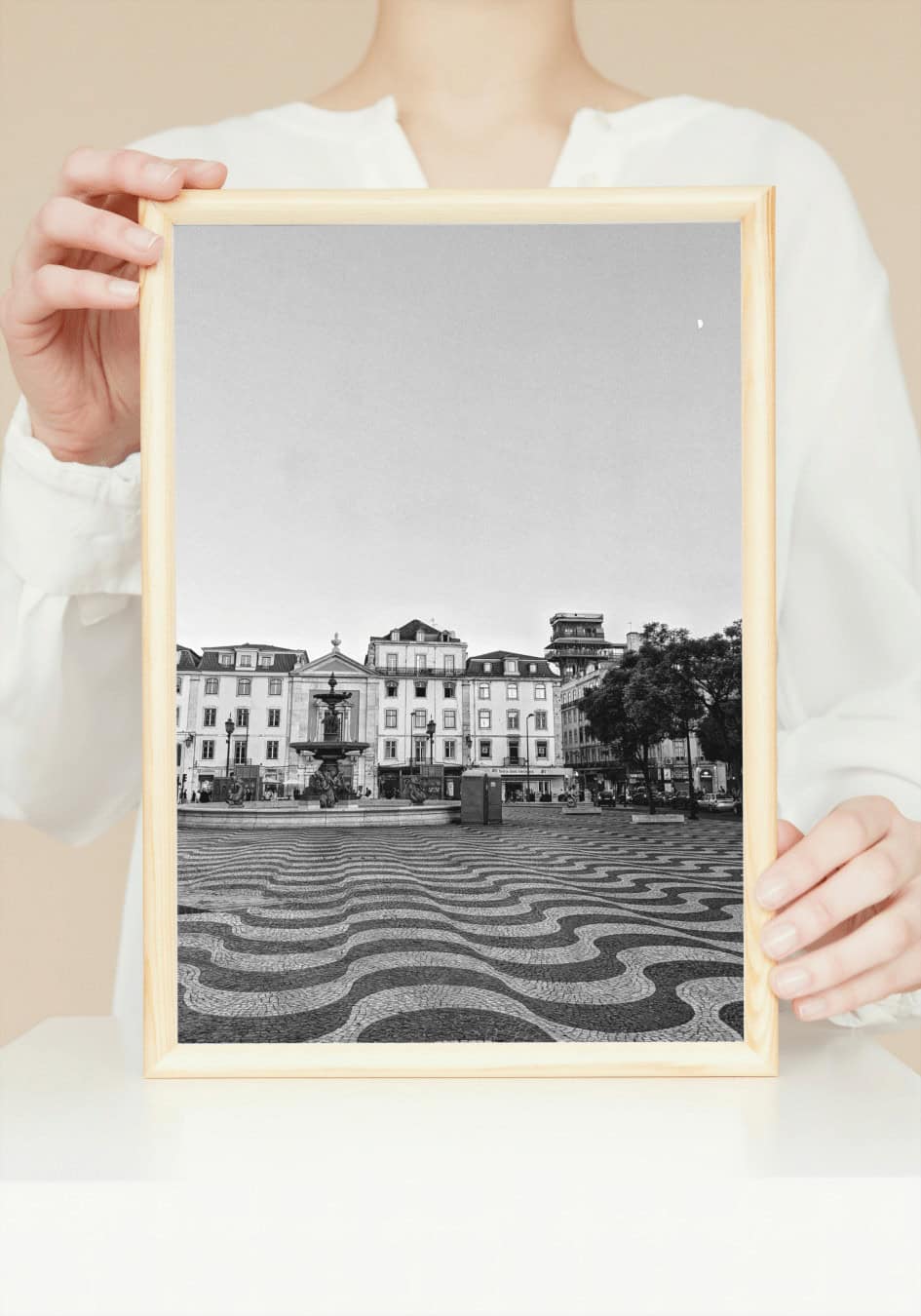 Artwork by Leonidas Bratini